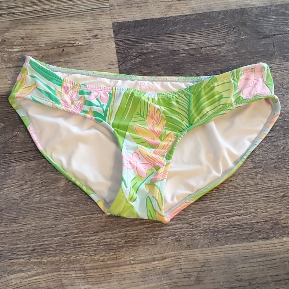 - Lilly Pulitzer bikini buttom floral size 4